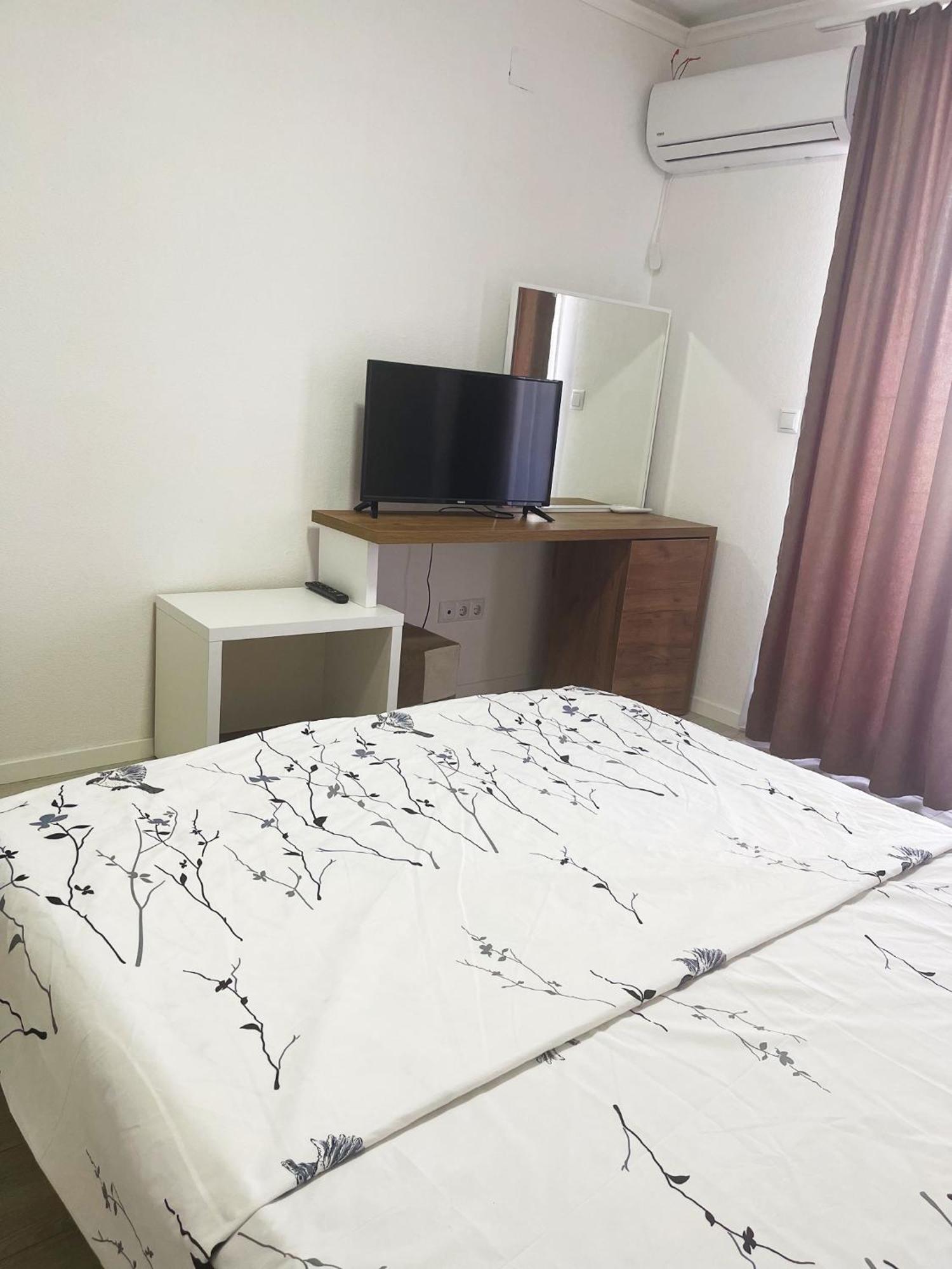 Infinity Plaza Hotel Gjakova Экстерьер фото