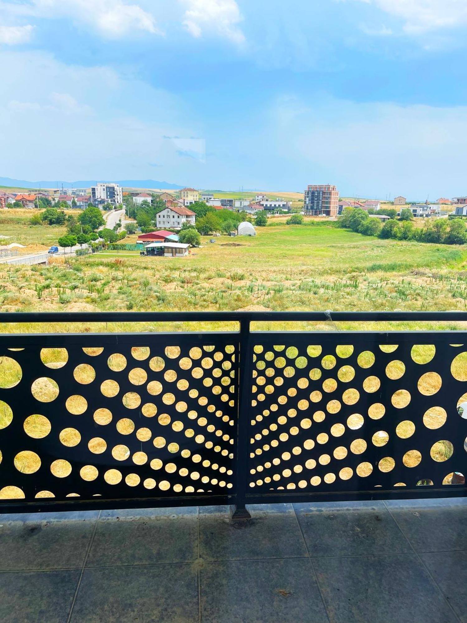 Infinity Plaza Hotel Gjakova Экстерьер фото
