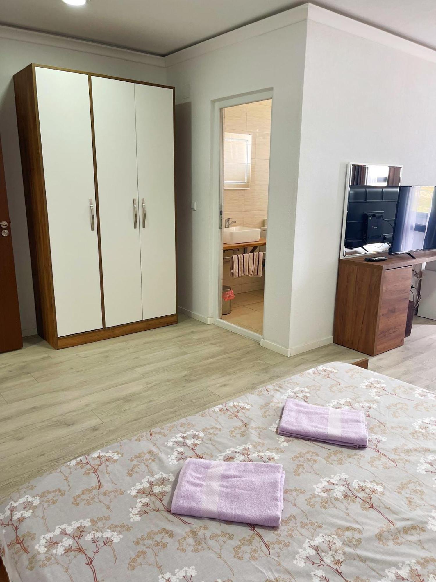 Infinity Plaza Hotel Gjakova Экстерьер фото