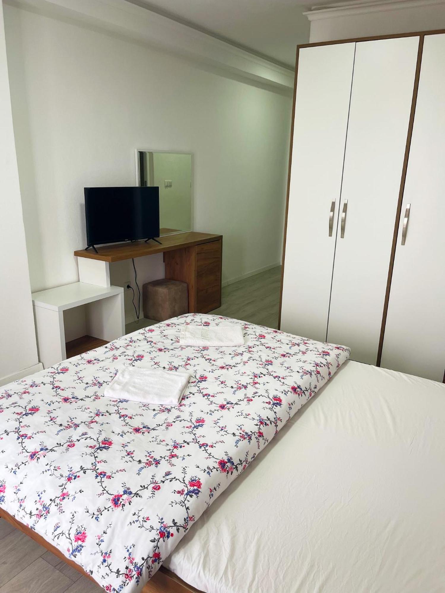 Infinity Plaza Hotel Gjakova Экстерьер фото