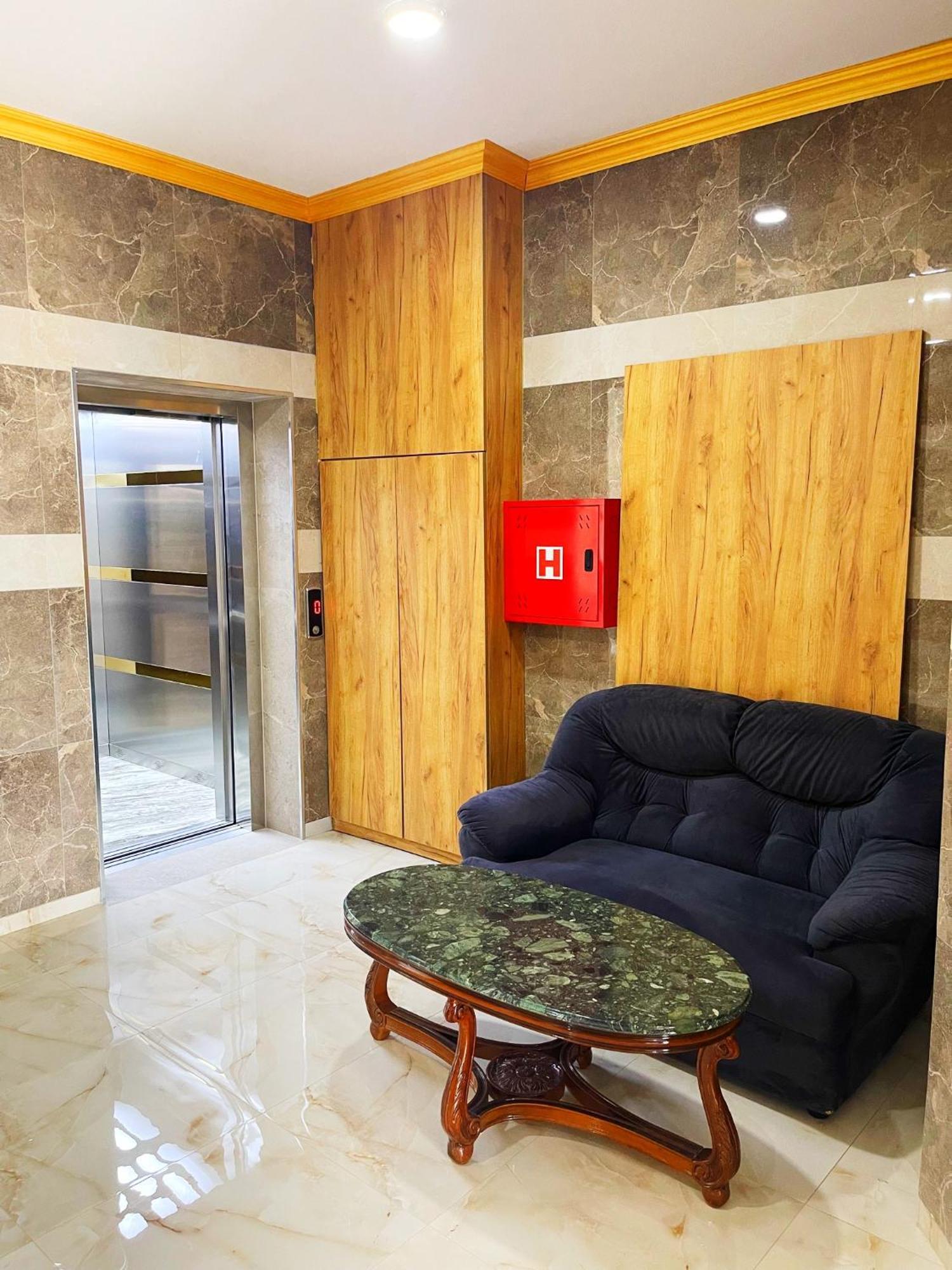 Infinity Plaza Hotel Gjakova Экстерьер фото