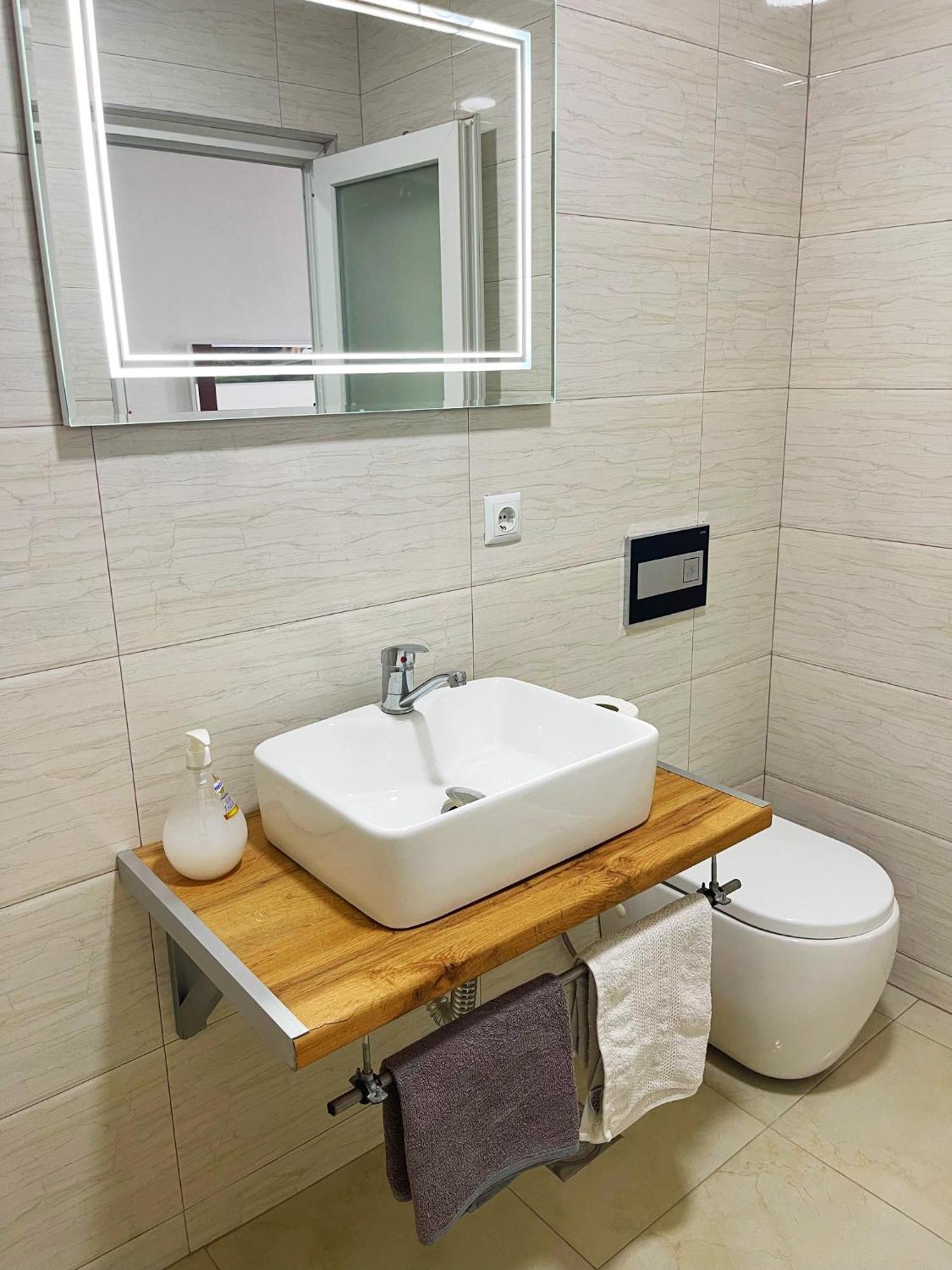Infinity Plaza Hotel Gjakova Экстерьер фото